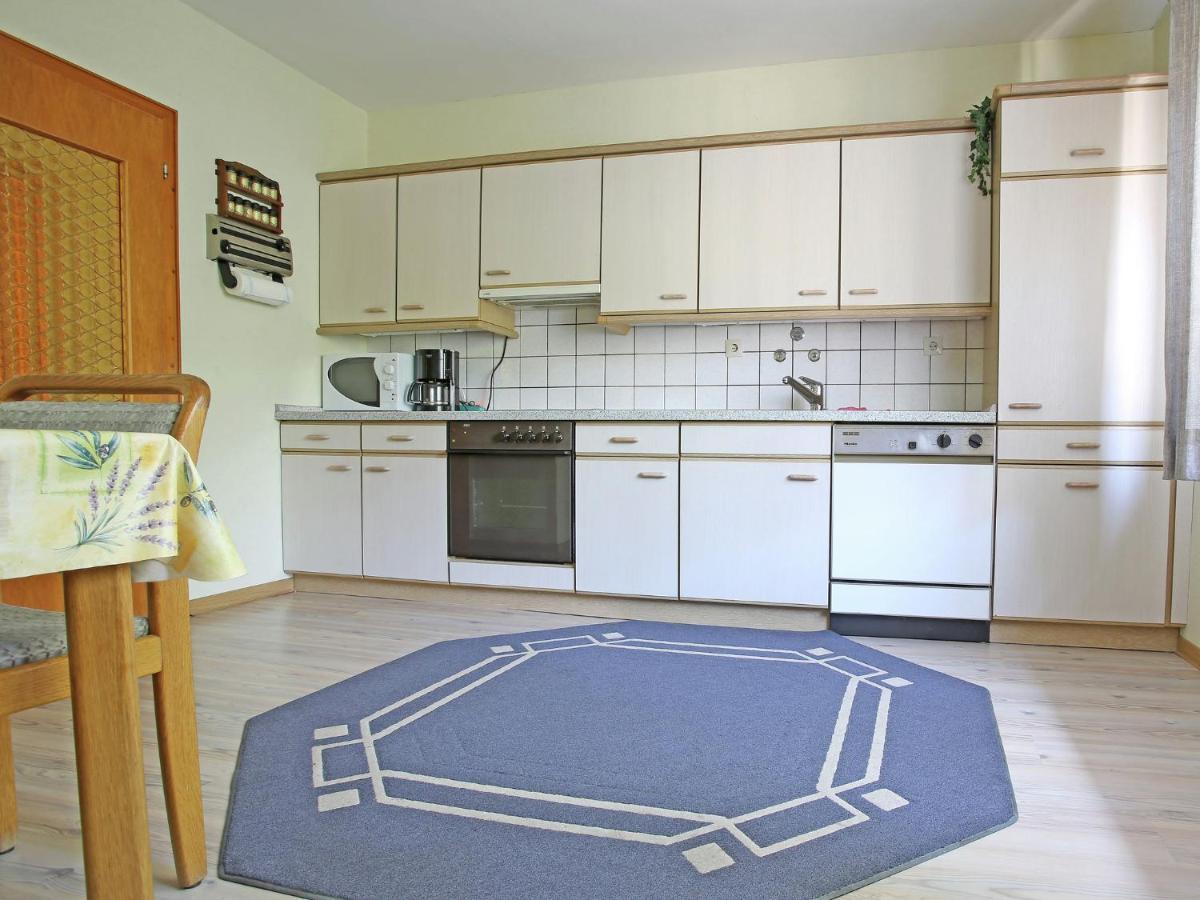 Secluded Apartment In Medebach With Terrace 外观 照片